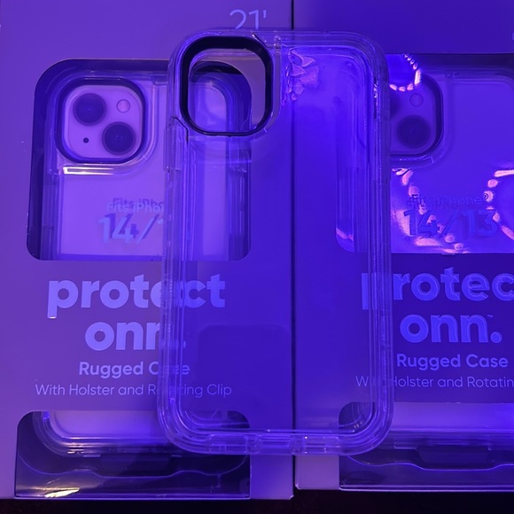 iPhone 14/13 protect onn. Phone cases they are super protective with holder. - Picture 6 of 6
